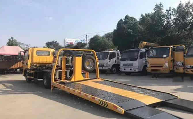 周至汽车中途维修案例